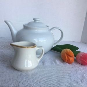 Individual Creamer by Homer Laughlin